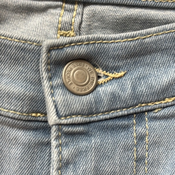 We The Free Great Heights Skinny Light Blue Distressed Jeans - Picture 8 of 12